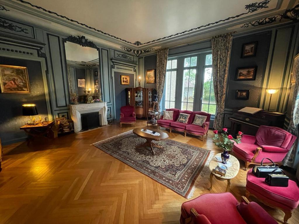 Chateau Maleplane Bed & Breakfast Saint-Leonard-de-Noblat Ngoại thất bức ảnh