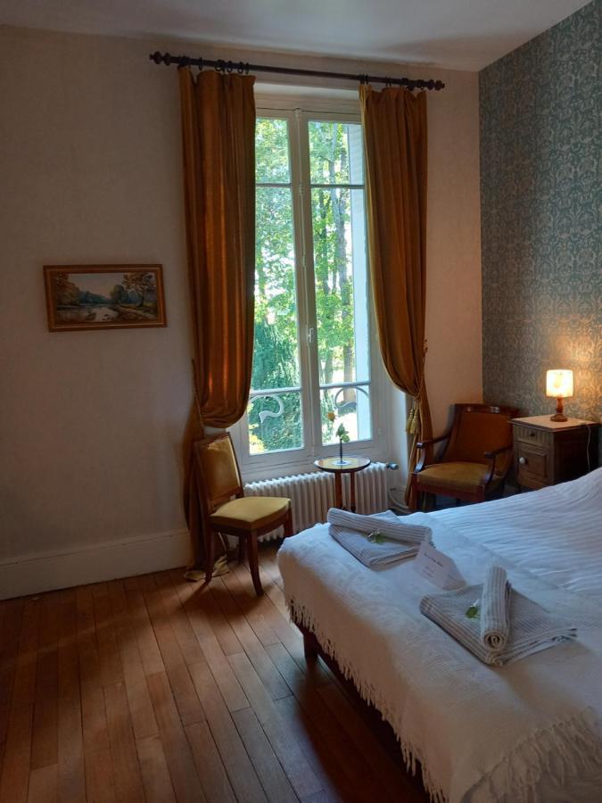 Chateau Maleplane Bed & Breakfast Saint-Leonard-de-Noblat Ngoại thất bức ảnh